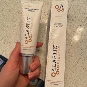 Alastin Hydrant Pro Mineral Sunscreen